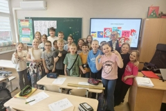 d9060304-426e-470b-a5d8-562ab301ee00